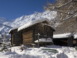 Esterni