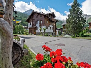 Esterni