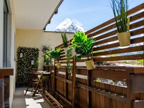 Outdoor dining - Greenspot Apartment by Interhome (Saas-Fee)