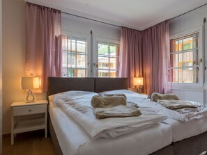 Room - Apartment mit 1 Schlafzimmer & 1 Badezimmer by Interhome (Saas-Grund)