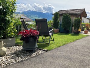 Terrace/patio - Gästezimmer Rose Appartement/Fewo Appartement/Fewo by Interhome (Gwatt (Thun))