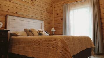 4 bedrooms, WiFi, bed sheets