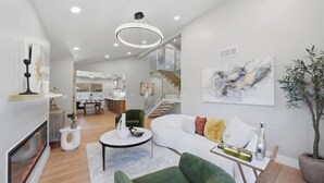 Unclassified image, 4 of 29, button - 25. 4BR Coastal Oasis Near Legoland and Beach (Carlsbad)