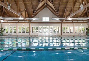 Piscine couverte, piscine extérieure
