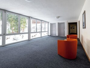Interior - Appartement/Fewo, Dusche, WC, 2-Bettwohnung by Interhome (Arosa)