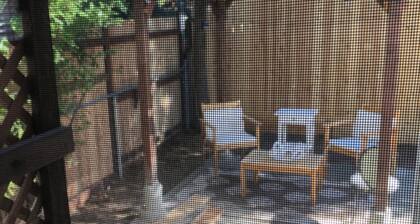 ★ PRIVATE MICRO-STUDIO ★ Private Patio, Yard, Entrance, Bathroom, Laundry!