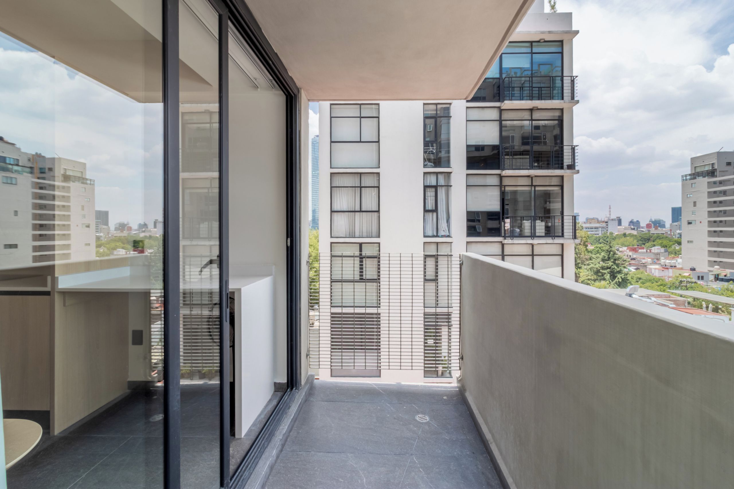 Superior Studio, Kitchenette, City View | Balcony