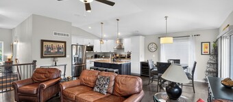 Family friendly 5-bedroom house in marvelous Iowa City with hot tub and fire pit