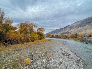 Miscellaneous - 2-bedroom mobile home in welcoming Naches country area (Naches)
