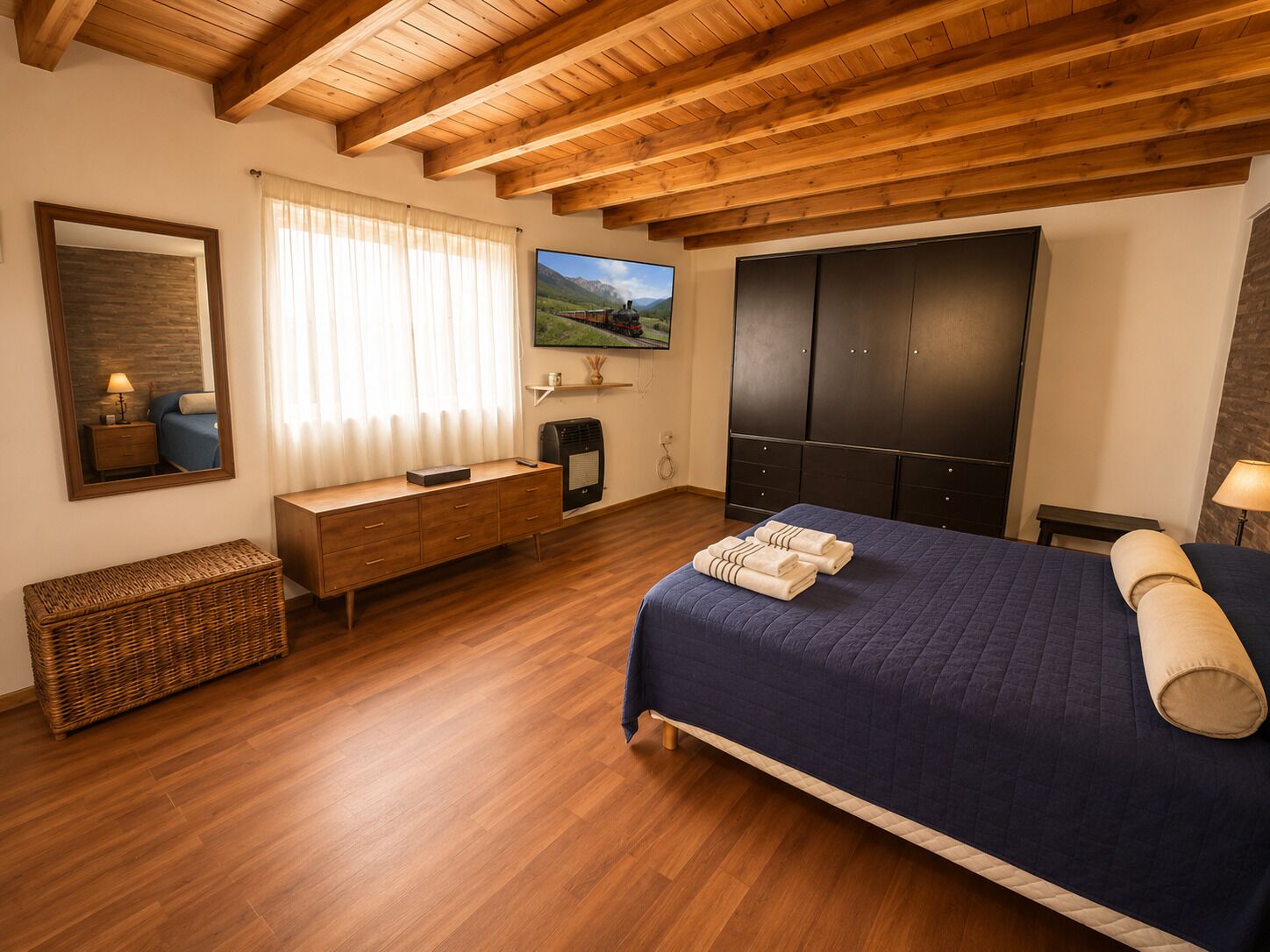 Iron/ironing board, free WiFi, bed sheets, wheelchair access