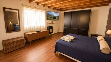 Iron/ironing board, free WiFi, bed sheets, wheelchair access