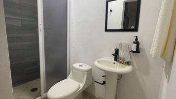 Bruser, gratis toiletartikler, håndklæder, Sæbe