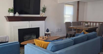 Boho Getaway, Air Hockey, Private Parking