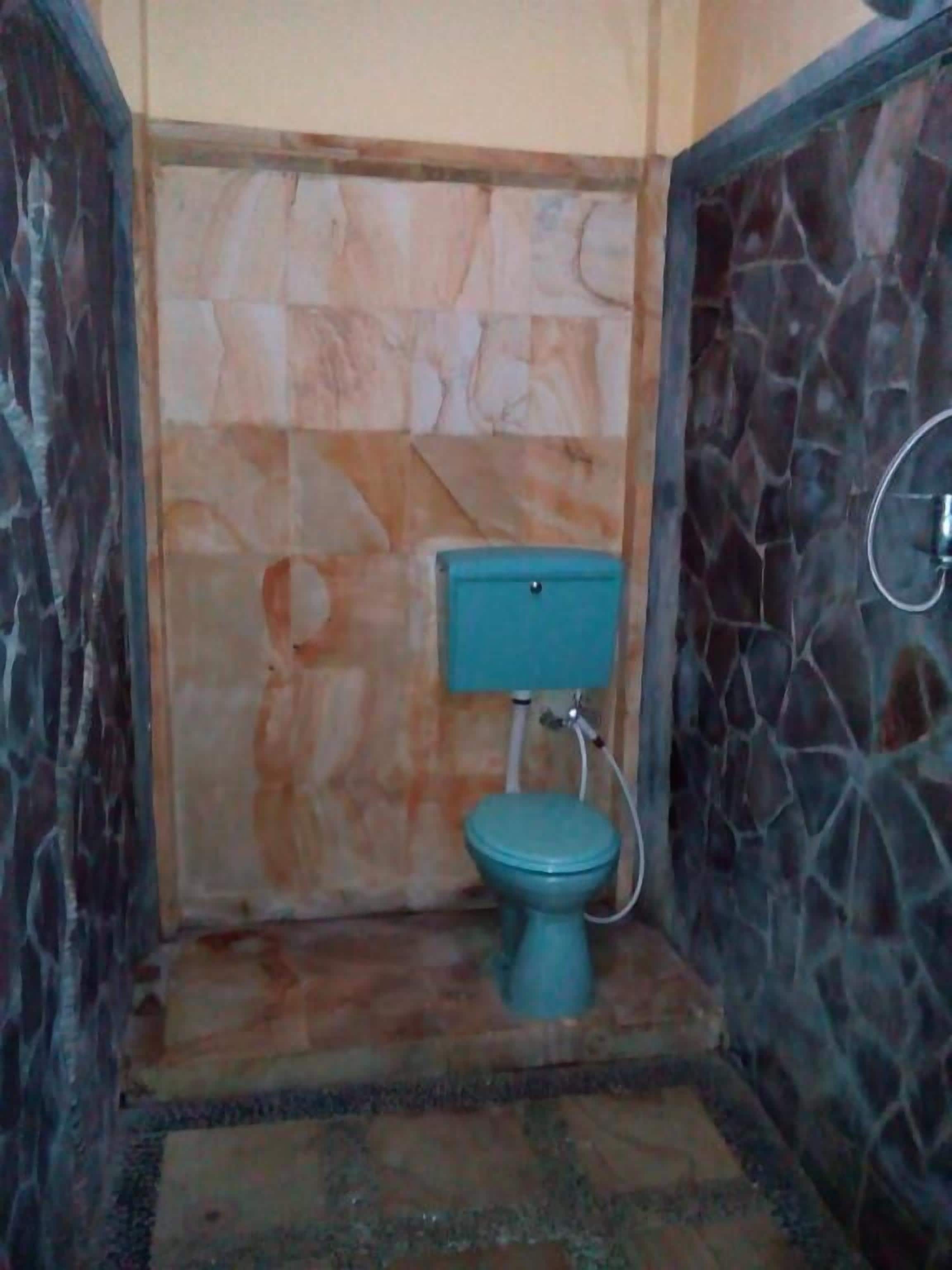 Economy Double Room, Balcony | Bathroom