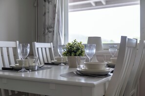 Comfort-Apartment, Bergblick, Hanglage | Speisen