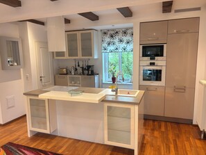Private kitchen - Vrbo Property (Fürstenberg/Havel)