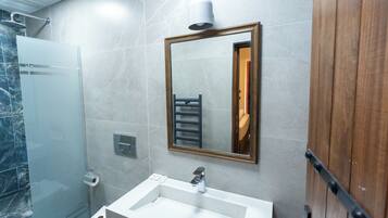 Standard Double Room | Bathroom | Shower, hair dryer, towels, soap