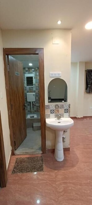 Bathroom - Dream Hotel (Purulia)