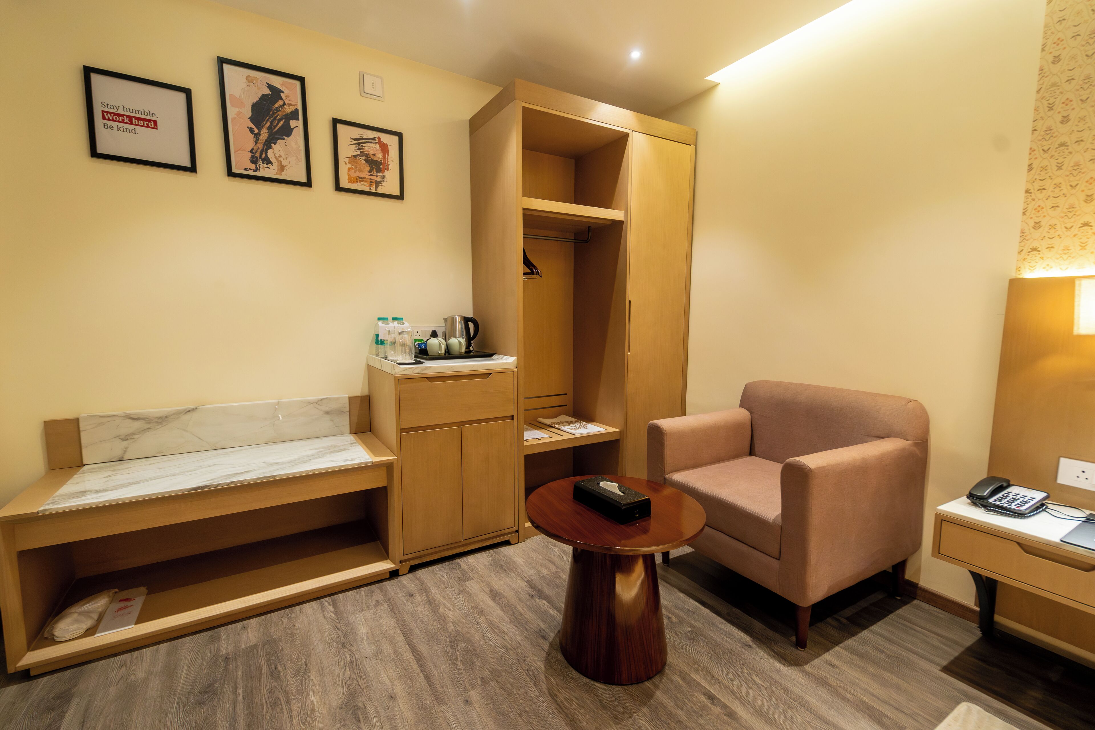 Deluxe Double Room, City View | Iron/ironing board