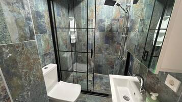 Apartament Comfort, balcó, vistes a la vall | Bany