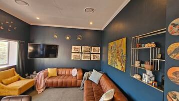 Smart TV, stereo