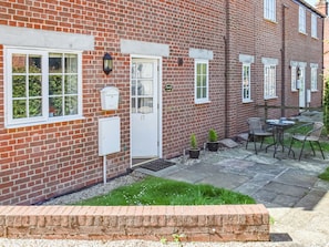 Exterior - 2 bedroom accommodation in Stalham Staithe (Stalham Staithe)