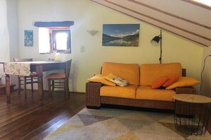 Living area - Holiday apartment in Zell with swimming pool (Zell)