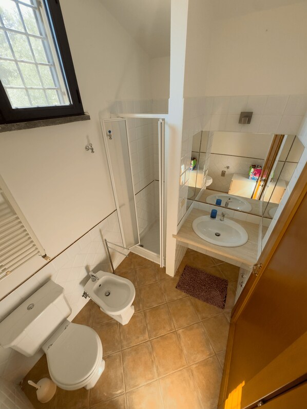 Bathroom - Vrbo Property (Montemerano)
