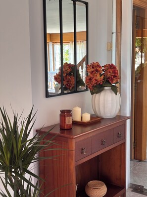 Interior - Cumbre Chalet in Sada with a pool and views of Sada (Sada)