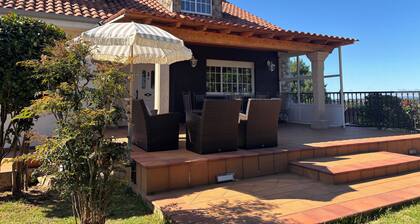 Cumbre Chalet in Sada with a pool and views of Sada