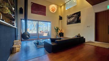Luxury Villa, Lake View | Lobby