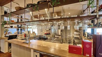 Luxury Villa, Lake View | Private kitchen
