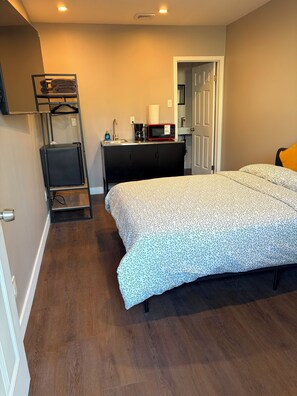 Room - Cozy ADU in beautiful Pasadena with AC (Pasadena)