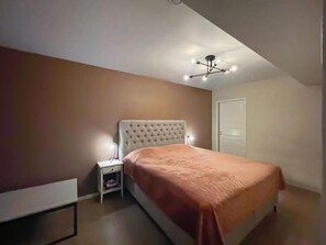 Iron/ironing board, free WiFi - Moderne bolig med 3 dobbeltsenger 2 bad (DRAMMEN)