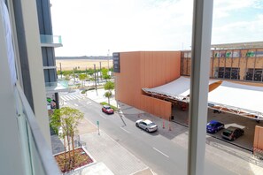 Interior - Bloomfields Studio In Oasis 1 - Masdar (Masdar)