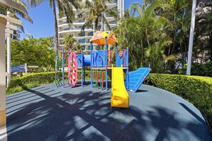 Children’s area - Stunning Ocean View, Pools, Spa & Beach (Surfers Paradise)