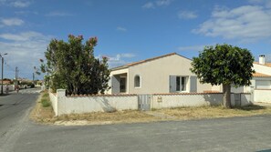 Exterior - Vrbo Property (Saint-Pierre-d'Oléron)