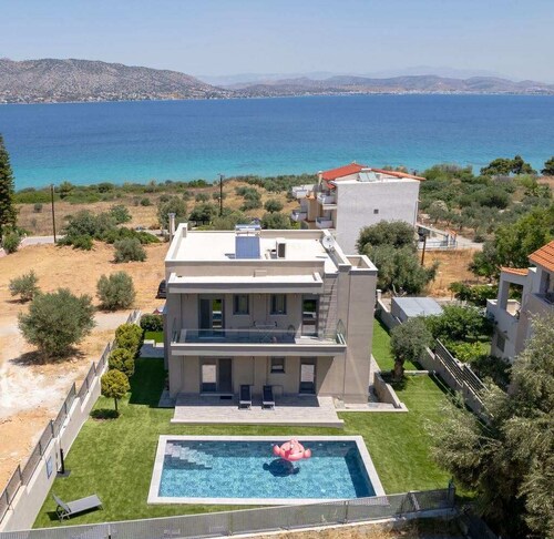 MarYsol Luxury Maison with swimming pool and sea view