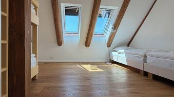 8 slaapkamers, wifi, beddengoed