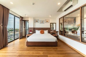 Soundproofing, iron/ironing board, free WiFi - Dian Hotel & Apartment (Da Nang)