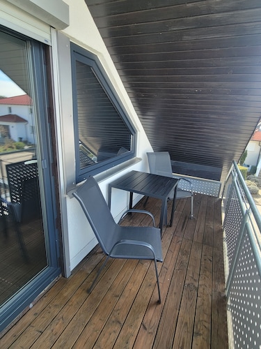 Ruhige Ferienwohnung auf dem Land
Platz für 5 Gäste, 2 Schlafzimmer+ Schlafsofa