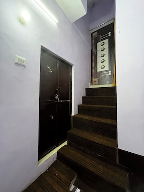Interior - Hotel MRK Villa (Varanasi)