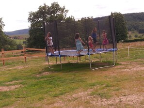 Property grounds - Large Vacation Rental at the Domaine de la Forêt (Beaubery)