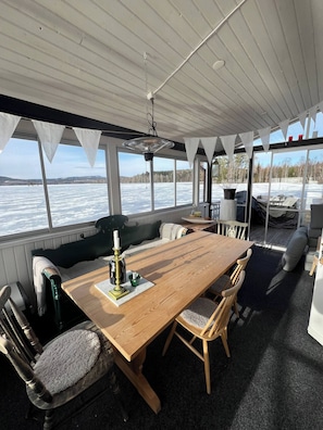 Ferienhaus, 4 Schlafzimmer, Terrasse | Speisen