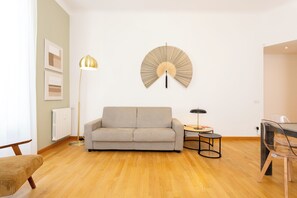 Living area - CO99 - Large One Bedroom Gallarati Scotti (Milano)