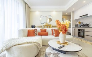 Living area -  1-bedroom apartment in Nairobi with Gym and wifi and swimming pool (Nairobi)