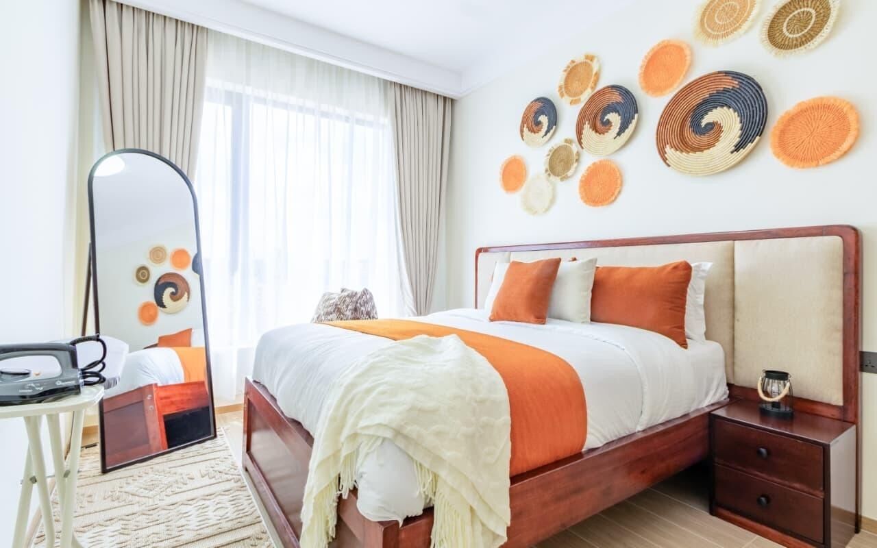 Iron/ironing board, Internet, bed sheets