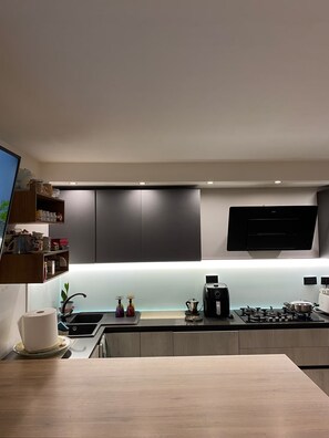 Private kitchen - Vrbo Property (Pagliadiccio)