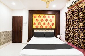 Deluxe Double Room, Air conditioning | Hypo-allergenic bedding, desk, soundproofing, free WiFi - Hotel The Venture In  (Bhubaneshwar)
