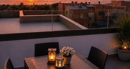 Luxury Dark Boho•Walk to Beach•Rooftop•Balcony•AC